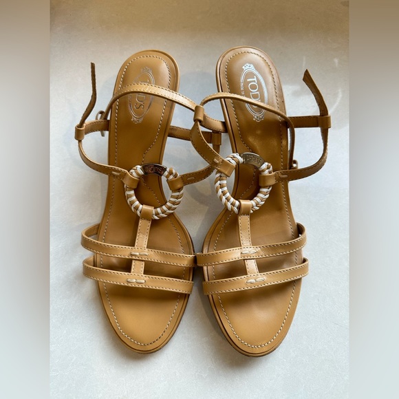 Tod's Shoes - Tod's Beige leather sandals Sz 39